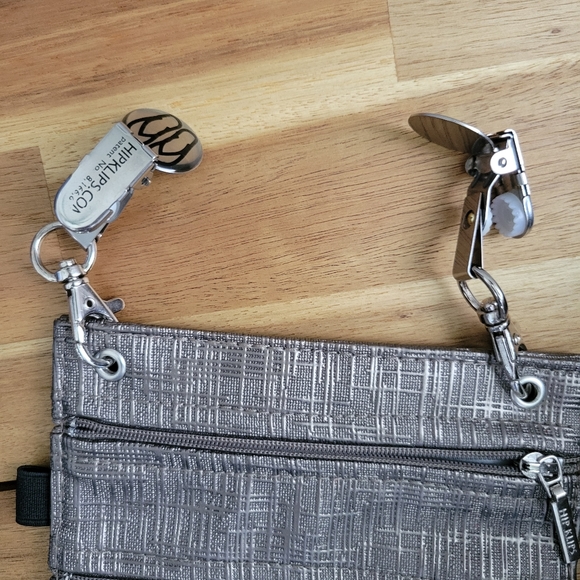 Hip Klip Purse (Faux Leather) - Picture 2 of 6